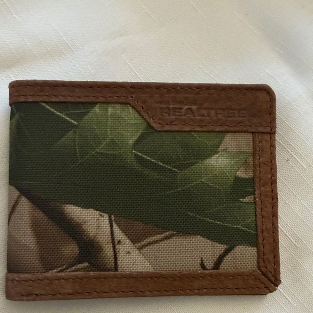 Realtree Green and Brown Wallet.  New